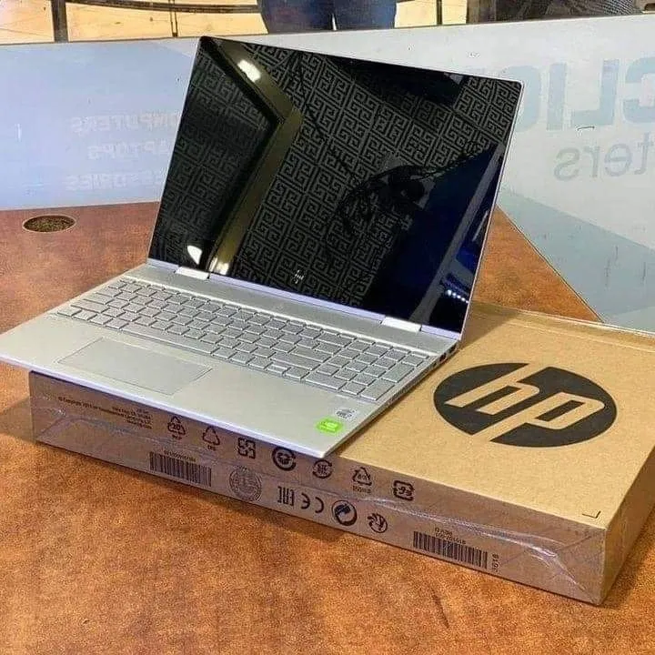 Laptop HP i7 10ma generacion (Nueva)
